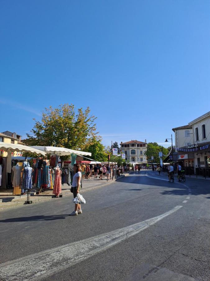 T2 A 2Min Du Centre +Parking Apartment LʼIsle-sur-la-Sorgue Exterior foto